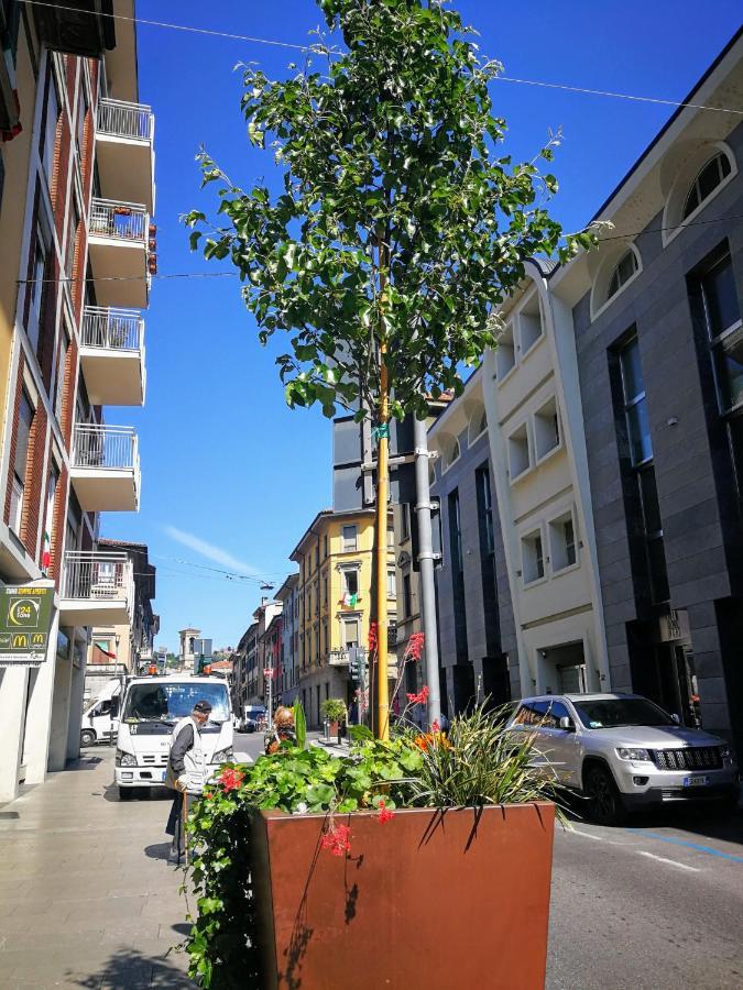 Q21Apartment -The Silent Charm Bérgamo Exterior foto
